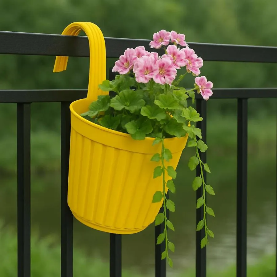 Railing Hook Pots view 5